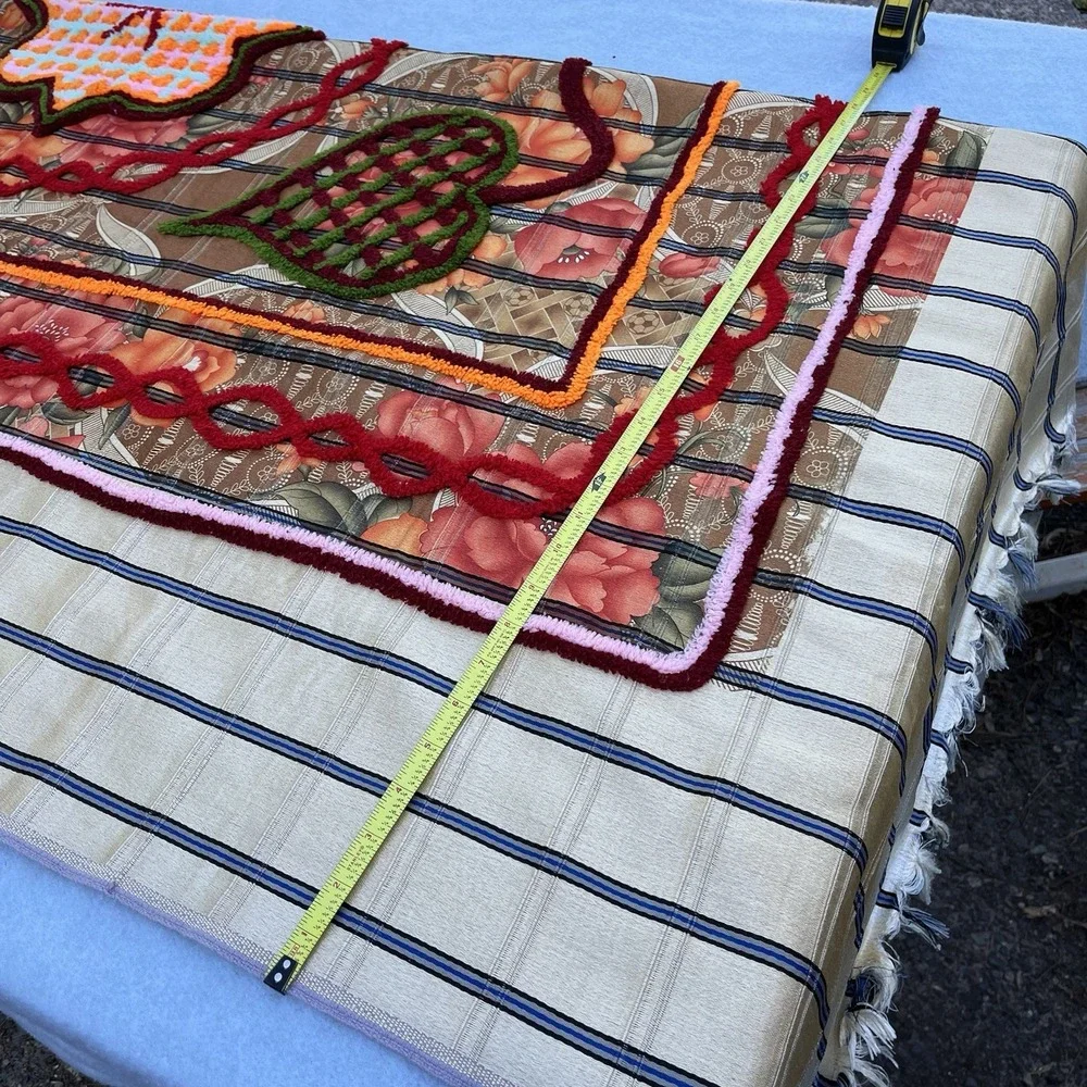 VTG Handmade Chenille Embroidered Floral Tapestry Wall Hanging 56X80 Table‎